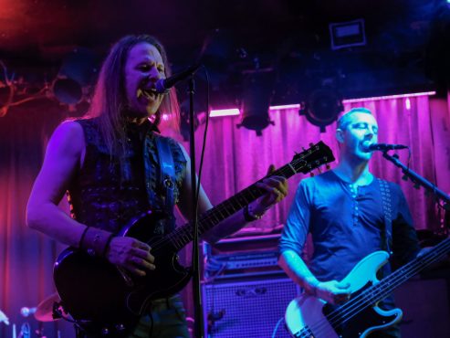 2025-12-03 Viper Room (Rob & Jeremy singing & playing 2)